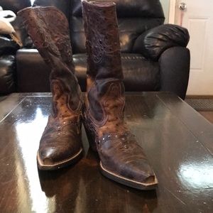Ariat Size 7 cowboy boot women’s